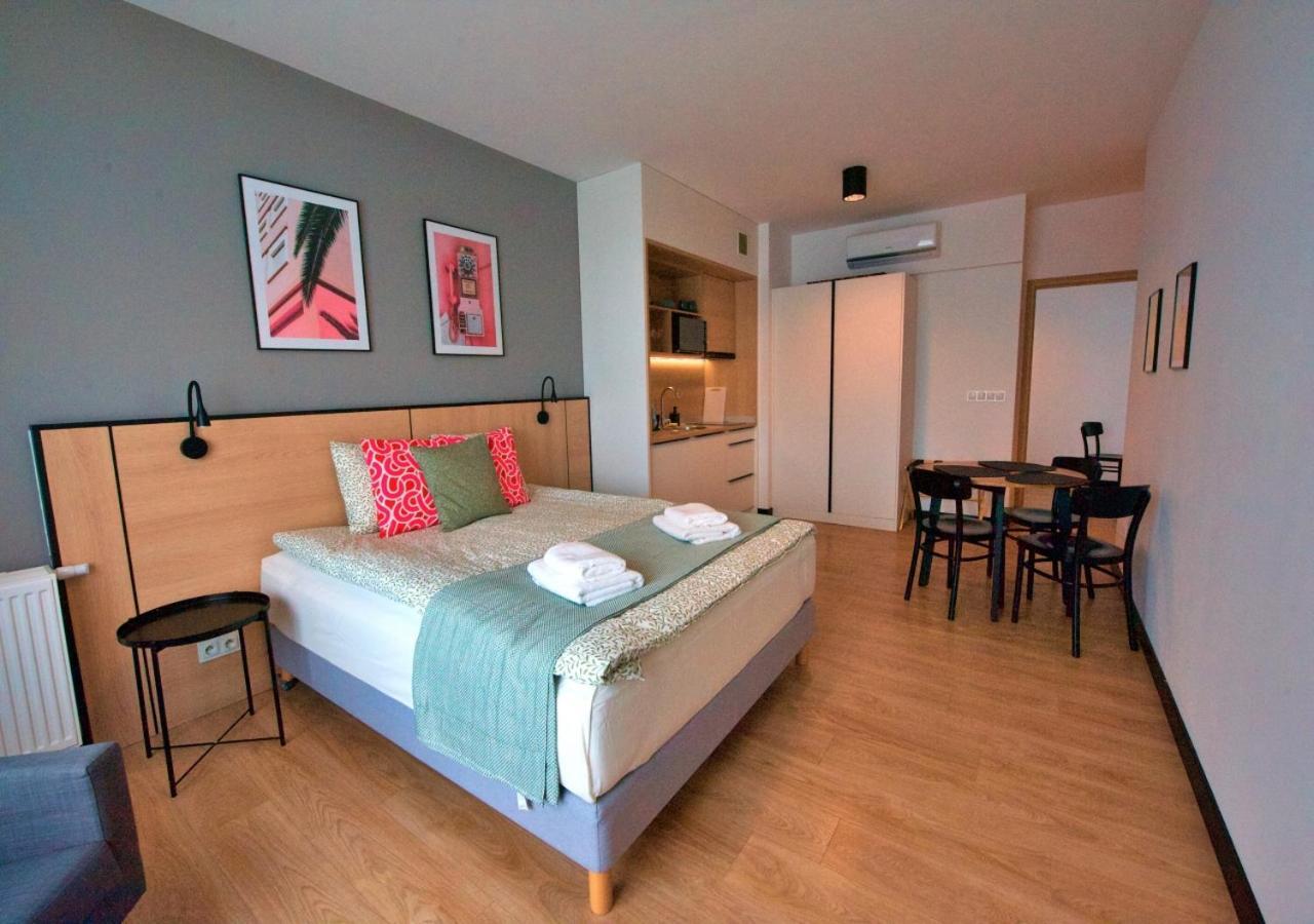 Bk Praga - National Stadium - Comfortable For 4 People Leilighet